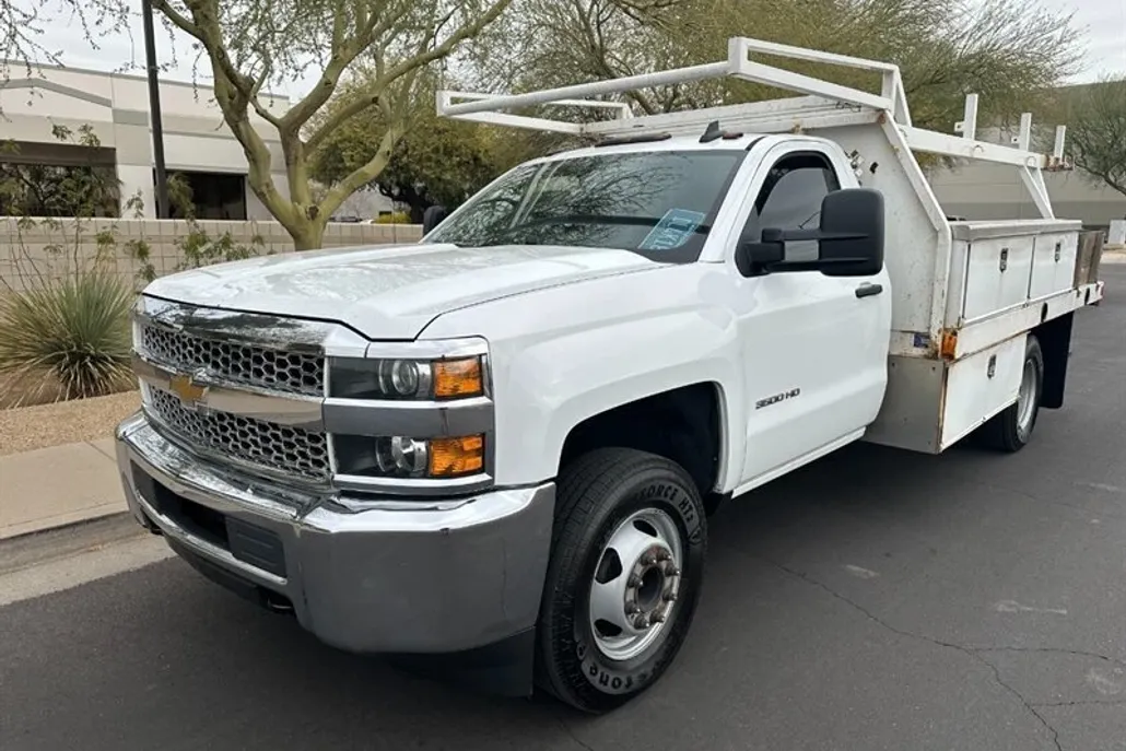 2017 Chevrolet Silverado 3500HD Work Truck photo 1