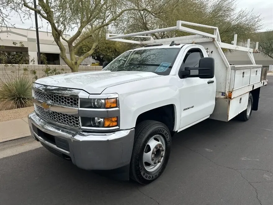 2017 Chevrolet Silverado 3500HD Work Truck photo 1