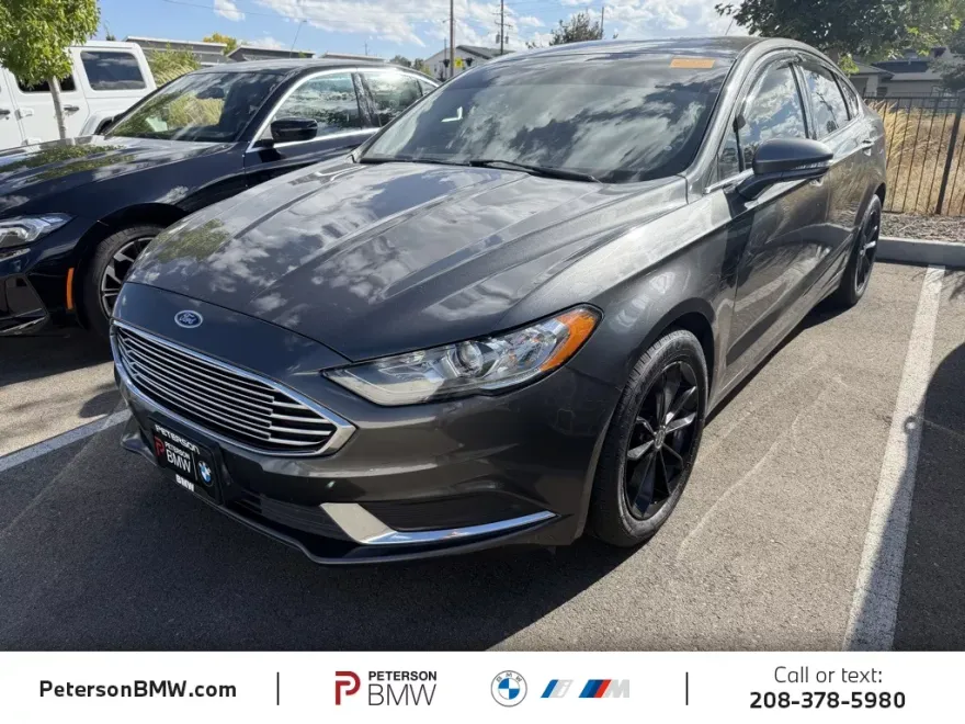 2017 Ford Fusion SE photo 1