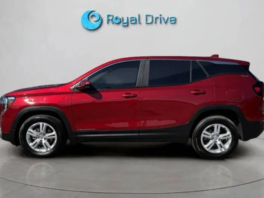 2024 Gmc Terrain SLE photo 1