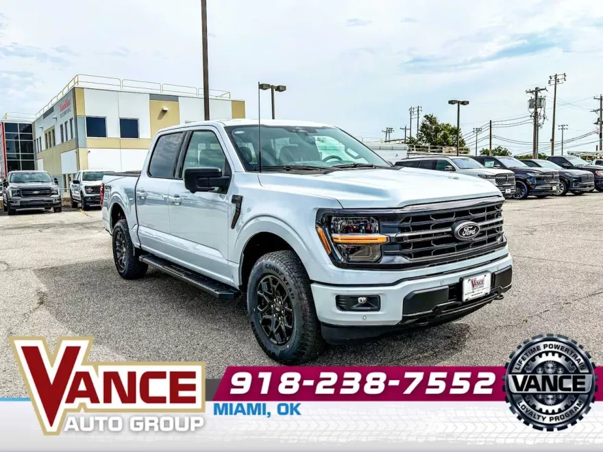 2025 Ford F-150 XLT photo 1
