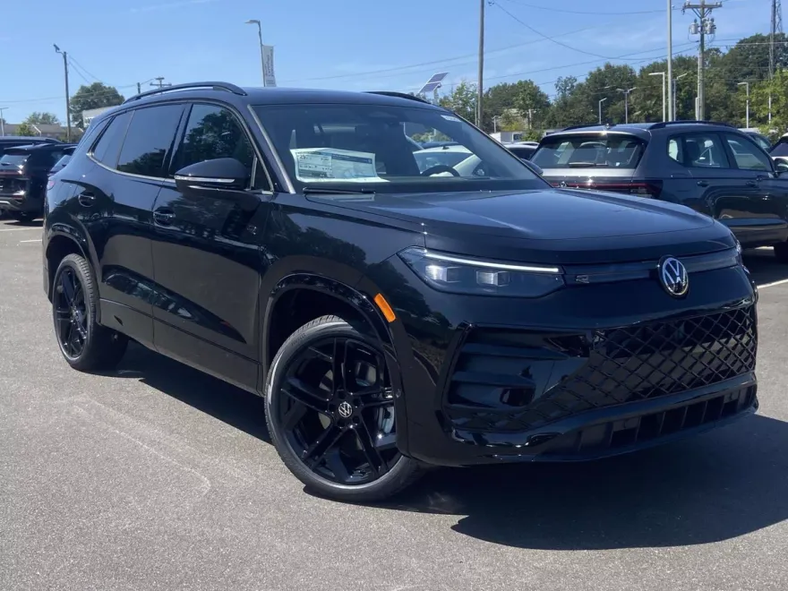 2025 Volkswagen Tiguan SE R-Line Black photo 1