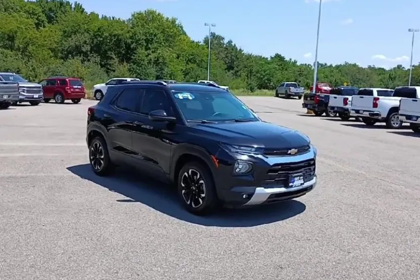 2022 Chevrolet Trailblazer LT photo 1