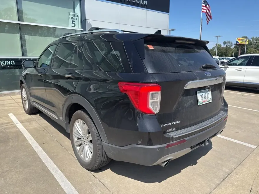 2020 Ford Explorer Limited photo 1