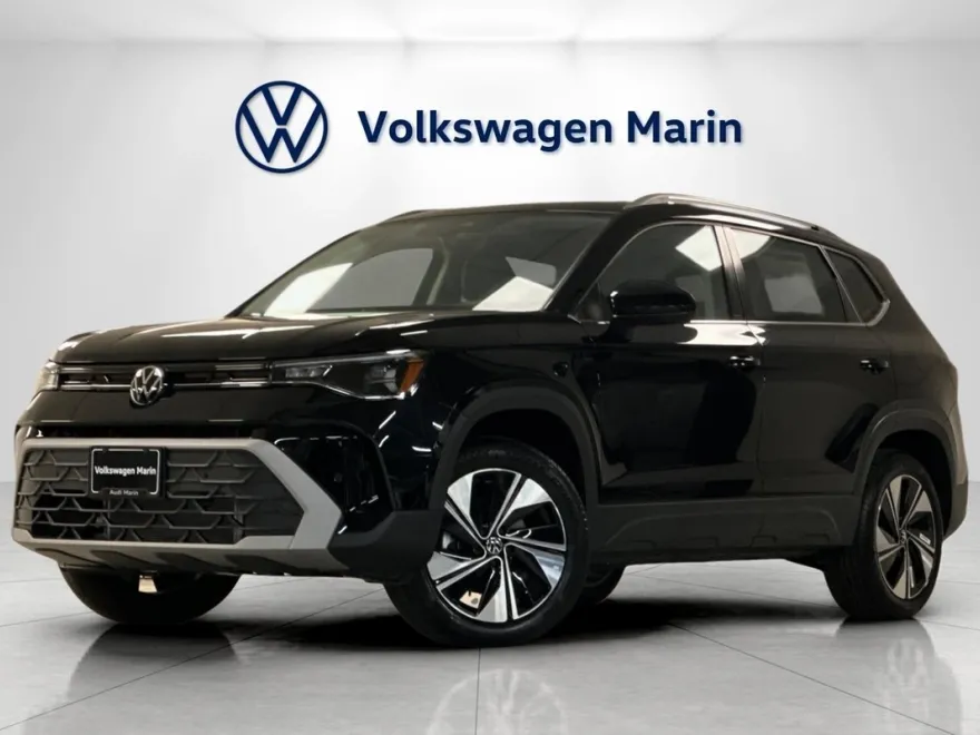 2025 Volkswagen Taos SE photo 1