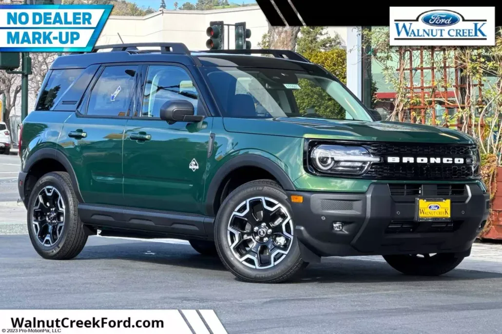 2025 Ford Bronco Sport Outer Banks photo 1