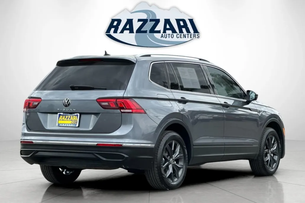 2024 Volkswagen Tiguan SE Wolfsburg Edition photo 1