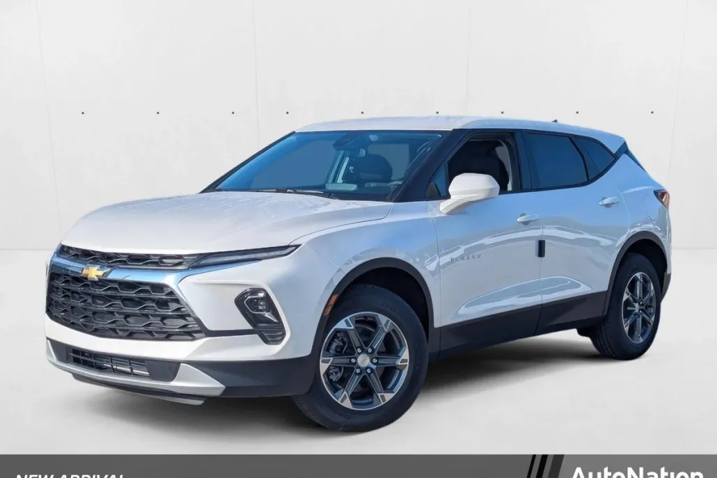 2025 Chevrolet Blazer 2LT photo 1