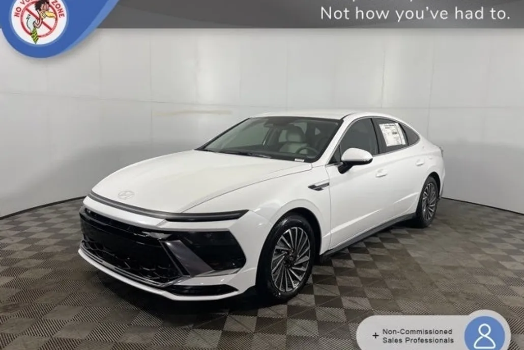 2025 Hyundai Sonata Hybrid SE photo 1
