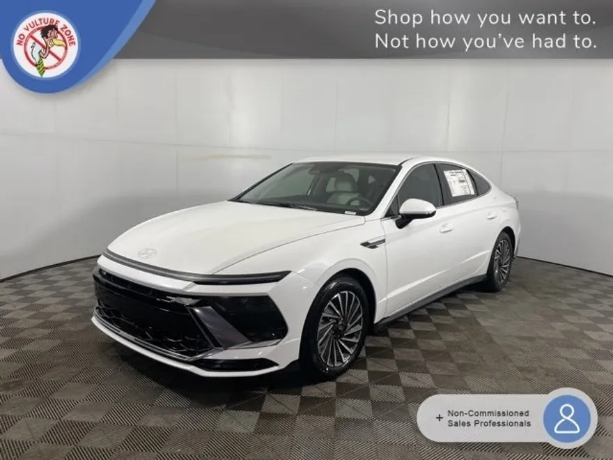 2025 Hyundai Sonata Hybrid SE photo 1