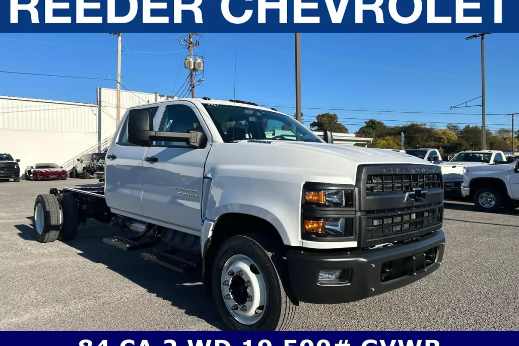 2024 Chevrolet Silverado 5500HD Work Truck photo 1
