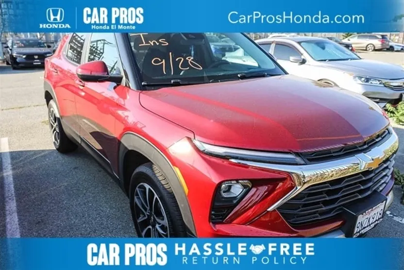 2024 Chevrolet Trailblazer LT photo 1