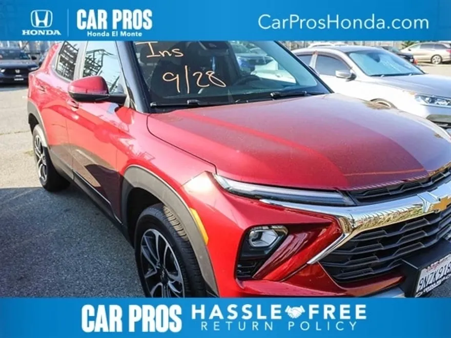 2024 Chevrolet Trailblazer LT photo 1