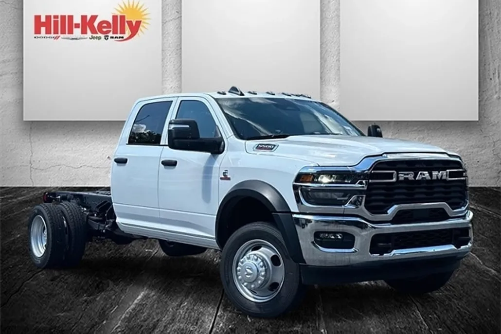 2025 Ram 5500 Tradesman photo 1