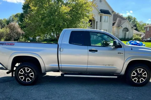 2014 Toyota Tundra Double Cab SR5 photo 3