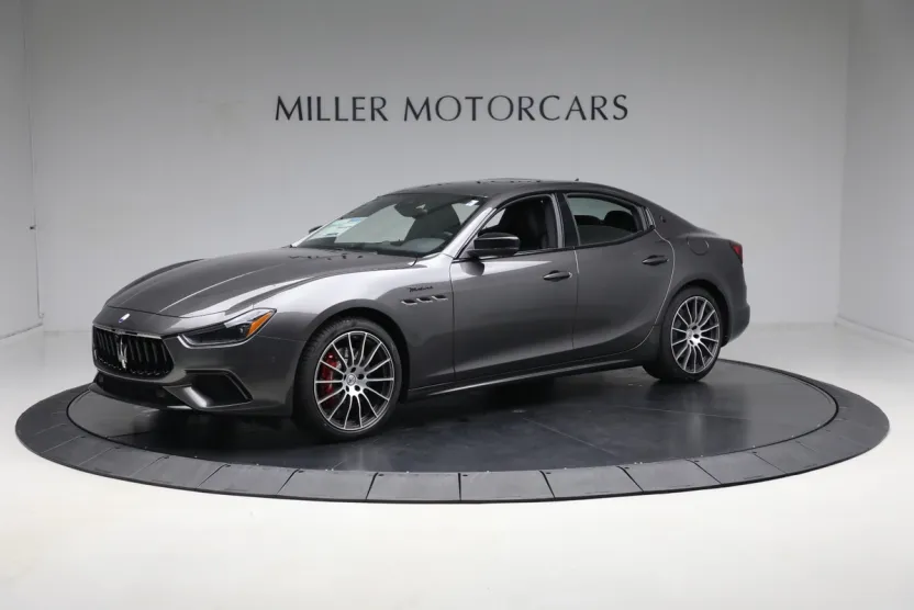 2024 Maserati Ghibli Modena Q4 photo 1