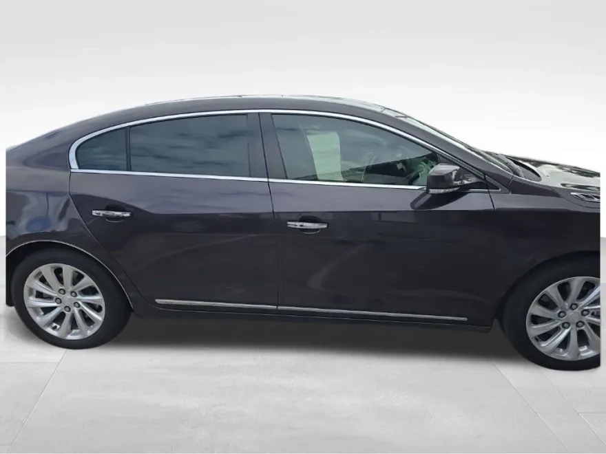 2015 Buick LaCrosse Leather photo 1