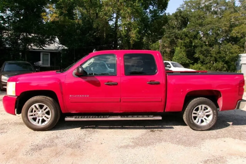 2013 Chevrolet Silverado 1500 LS photo 1