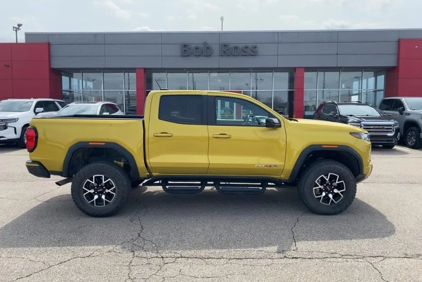 2023 Gmc Canyon AT4X photo 1