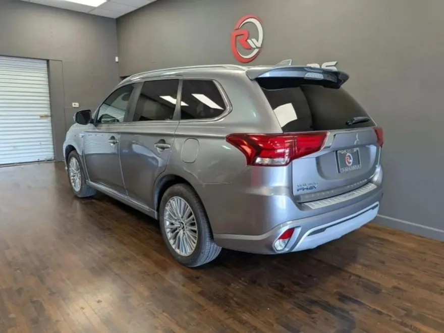 2020 Mitsubishi Outlander PHEV SEL photo 1
