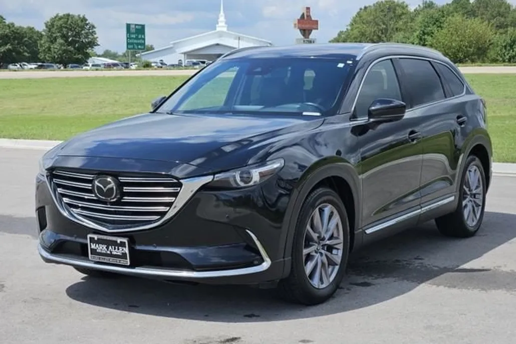 2023 Mazda CX-9 Grand Touring photo 1