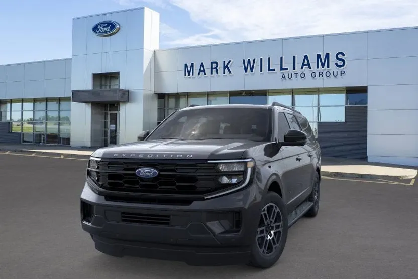 2025 Ford Expedition MAX photo 1