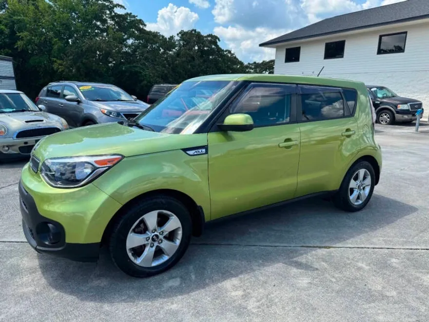 2017 Kia Soul Base photo 1
