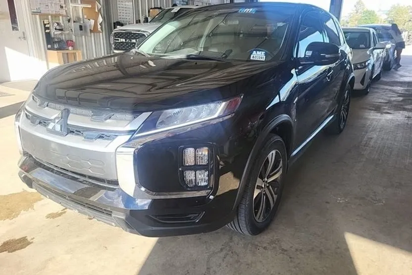 2023 Mitsubishi Outlander Sport ES LE SE photo 1