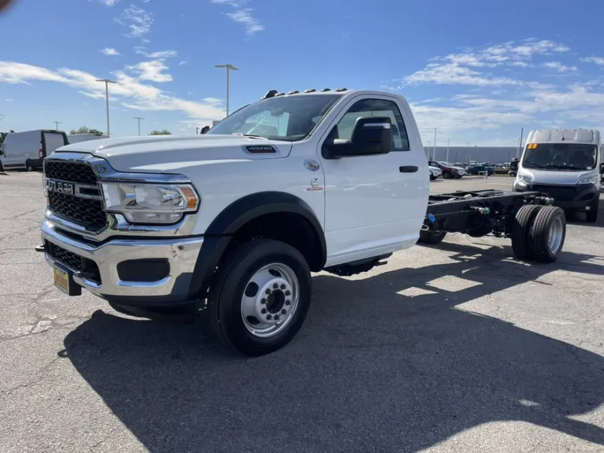 2024 Ram 4500 Tradesman photo 1