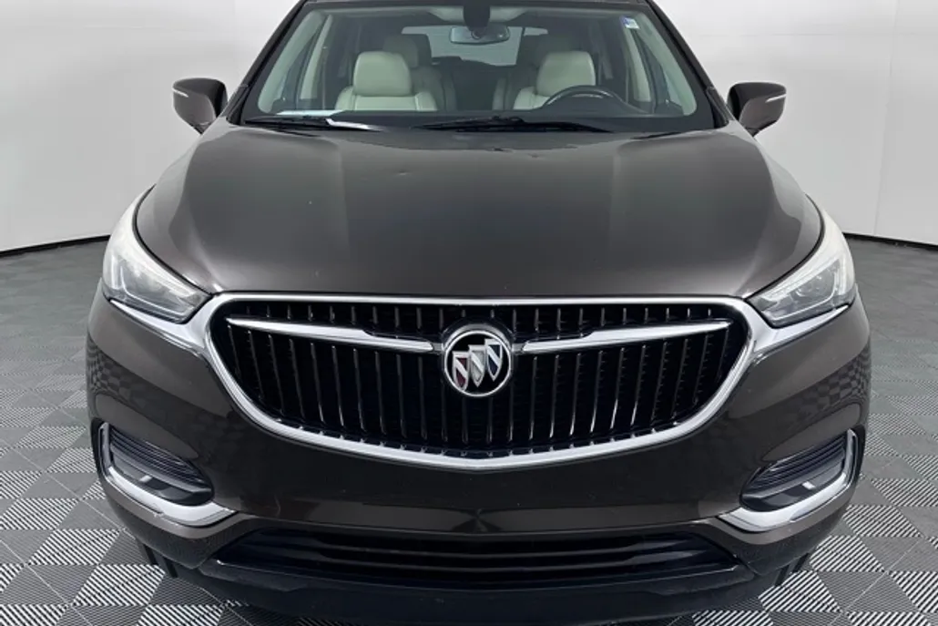 2018 Buick Enclave Essence photo 1