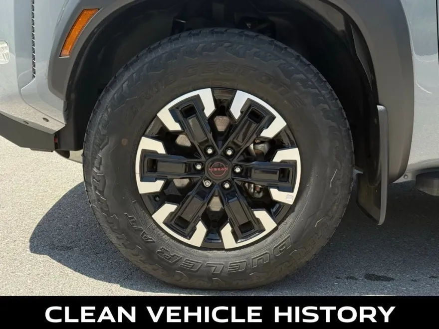 2023 Nissan Frontier PRO-4X photo 1