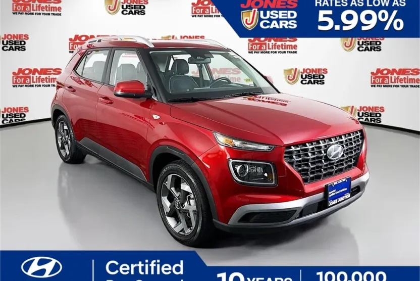 2024 Hyundai Venue Limited photo 1