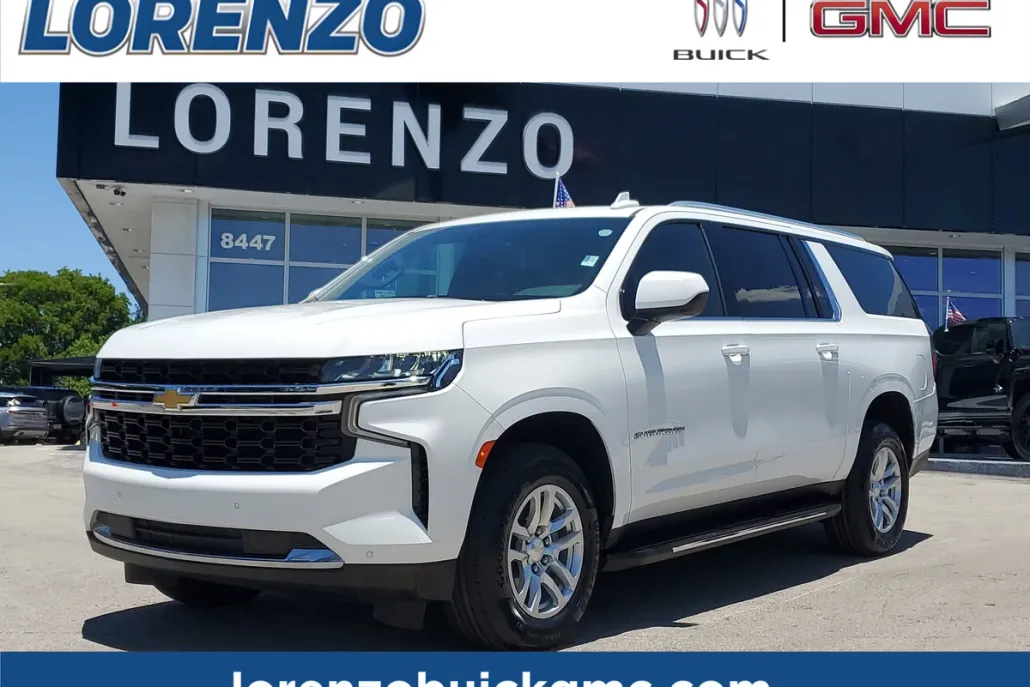 2022 Chevrolet Suburban LS photo 1