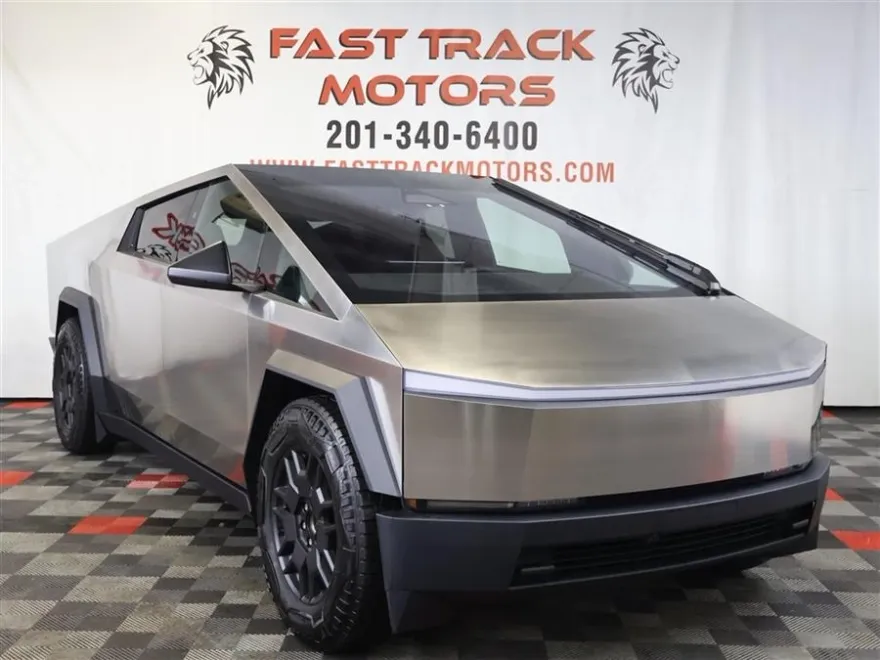 2024 Tesla Cybertruck Cyberbeast photo 1