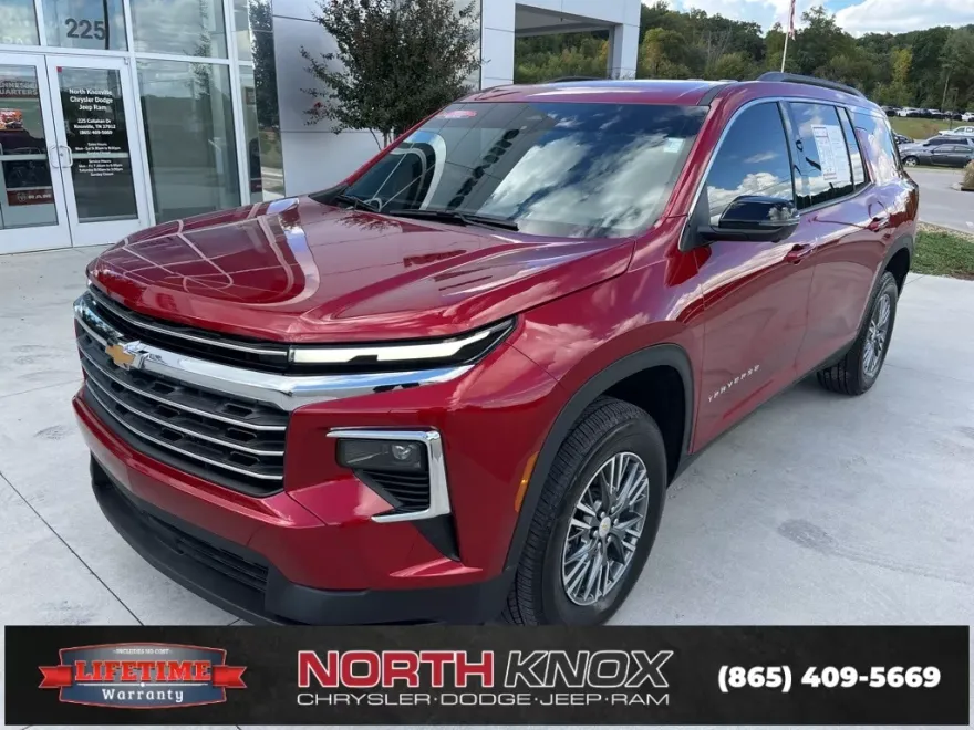 2025 Chevrolet Traverse photo 1