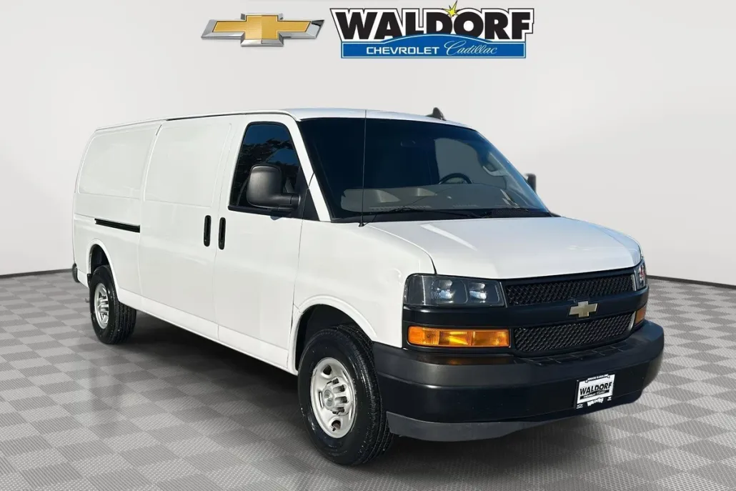 2023 Chevrolet Express 2500 Work Cargo Van photo 1