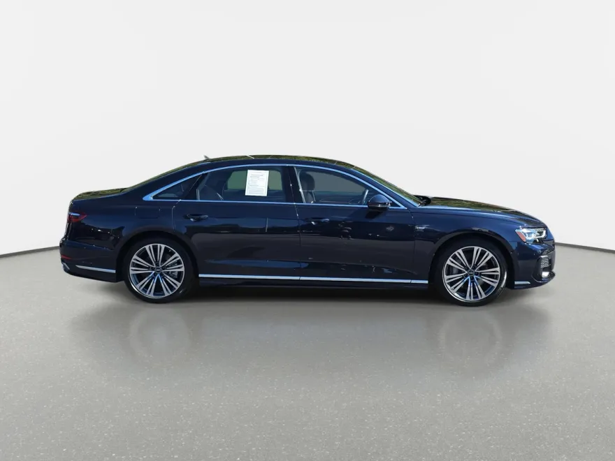 2024 Audi A8 L 55 Quattro photo 1
