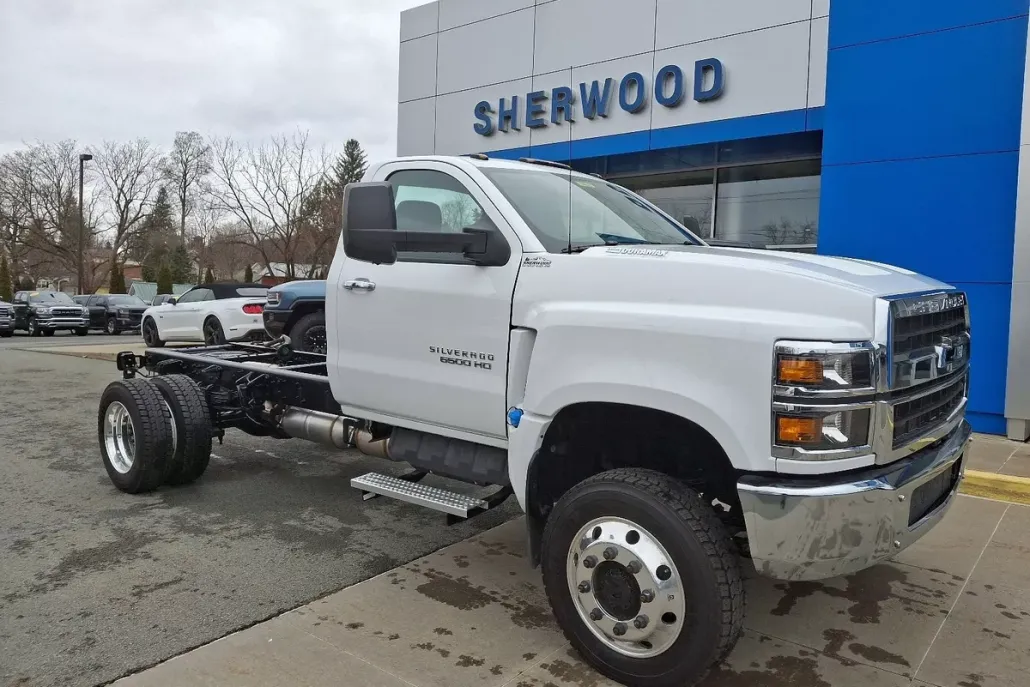 2024 Chevrolet Silverado 6500HD Work Truck photo 1