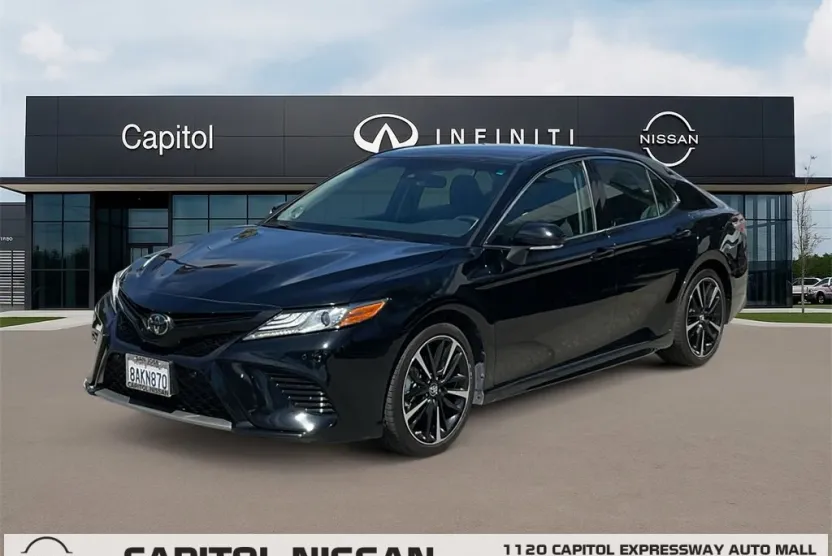 2018 Toyota Camry XSE photo 1