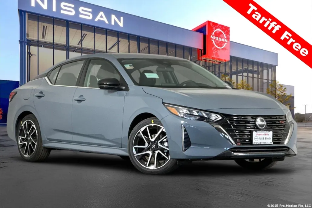 2025 Nissan Sentra SR photo 1