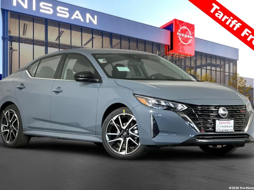 2025 Nissan Sentra SR photo 1