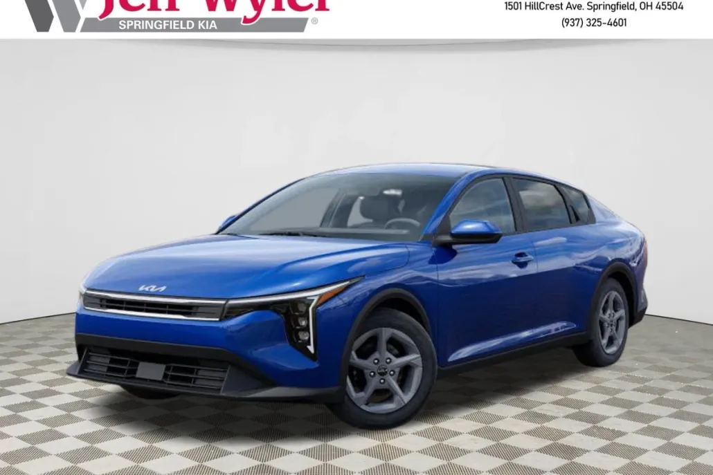 2025 Kia K4 LXS photo 1