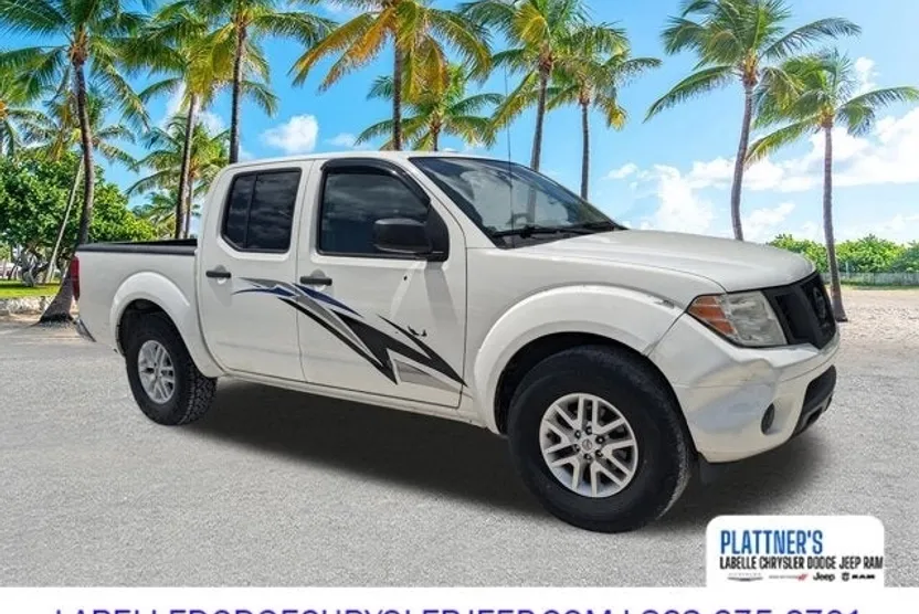 2016 Nissan Frontier Crew Cab SV photo 1
