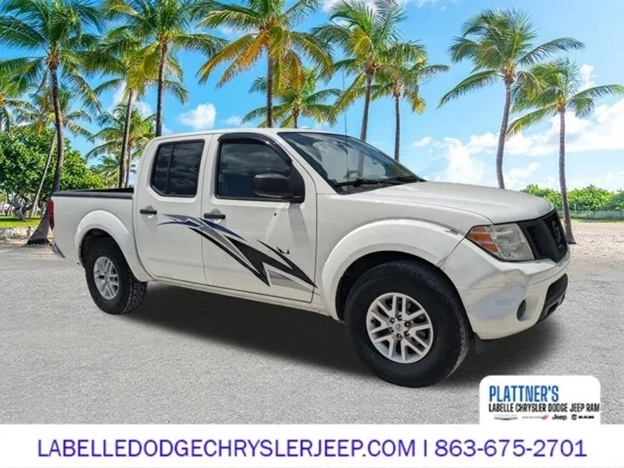 2016 Nissan Frontier Crew Cab SV photo 1
