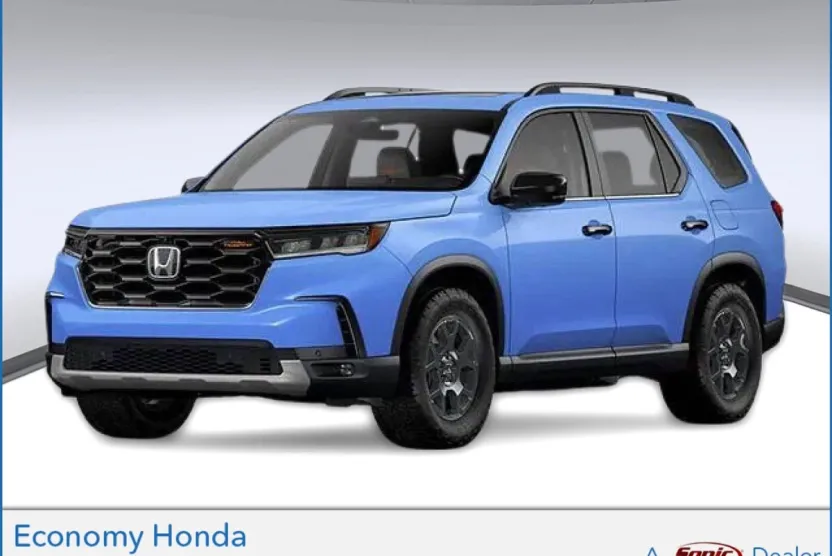 2025 Honda Pilot TrailSport photo 1