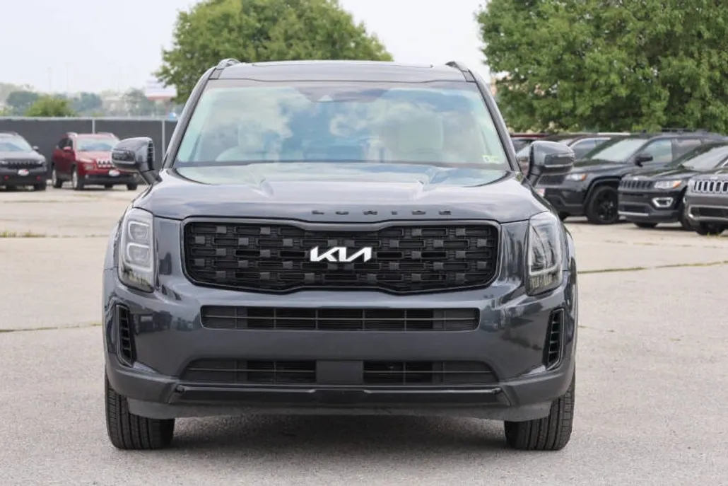 2022 Kia Telluride EX photo 1