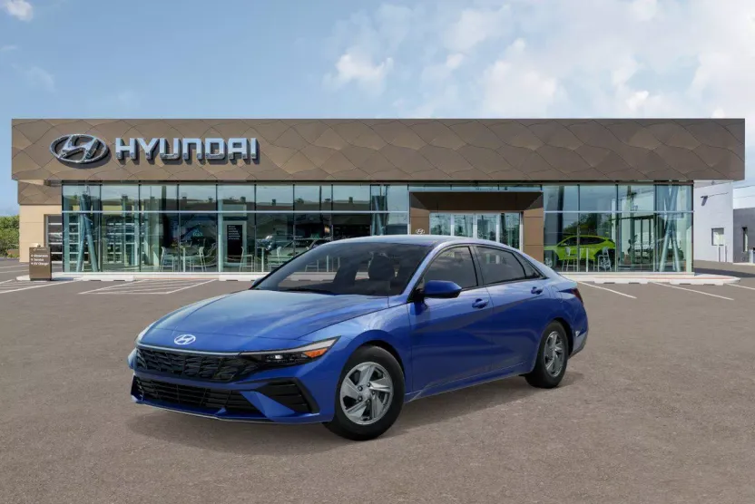 2025 Hyundai Elantra SE photo 1
