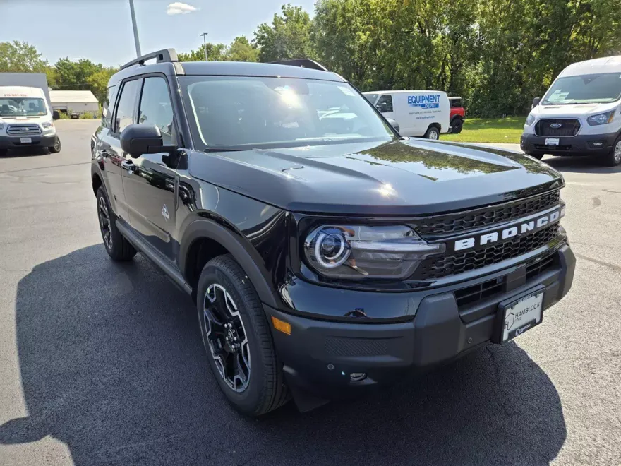 2025 Ford Bronco Sport Outer Banks photo 1