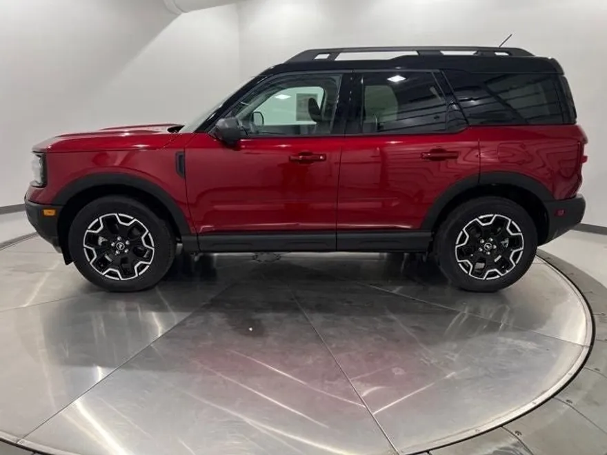 2025 Ford Bronco Sport Outer Banks photo 1
