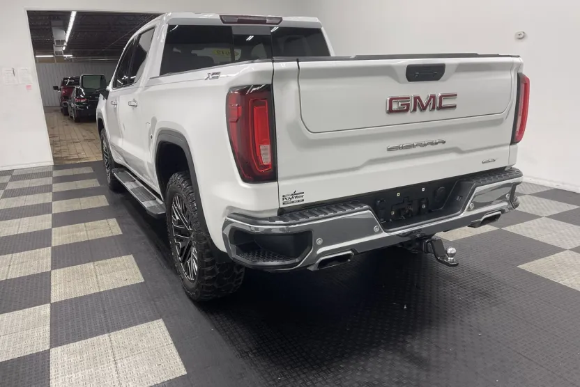 2019 Gmc Sierra 1500 SLT photo 1